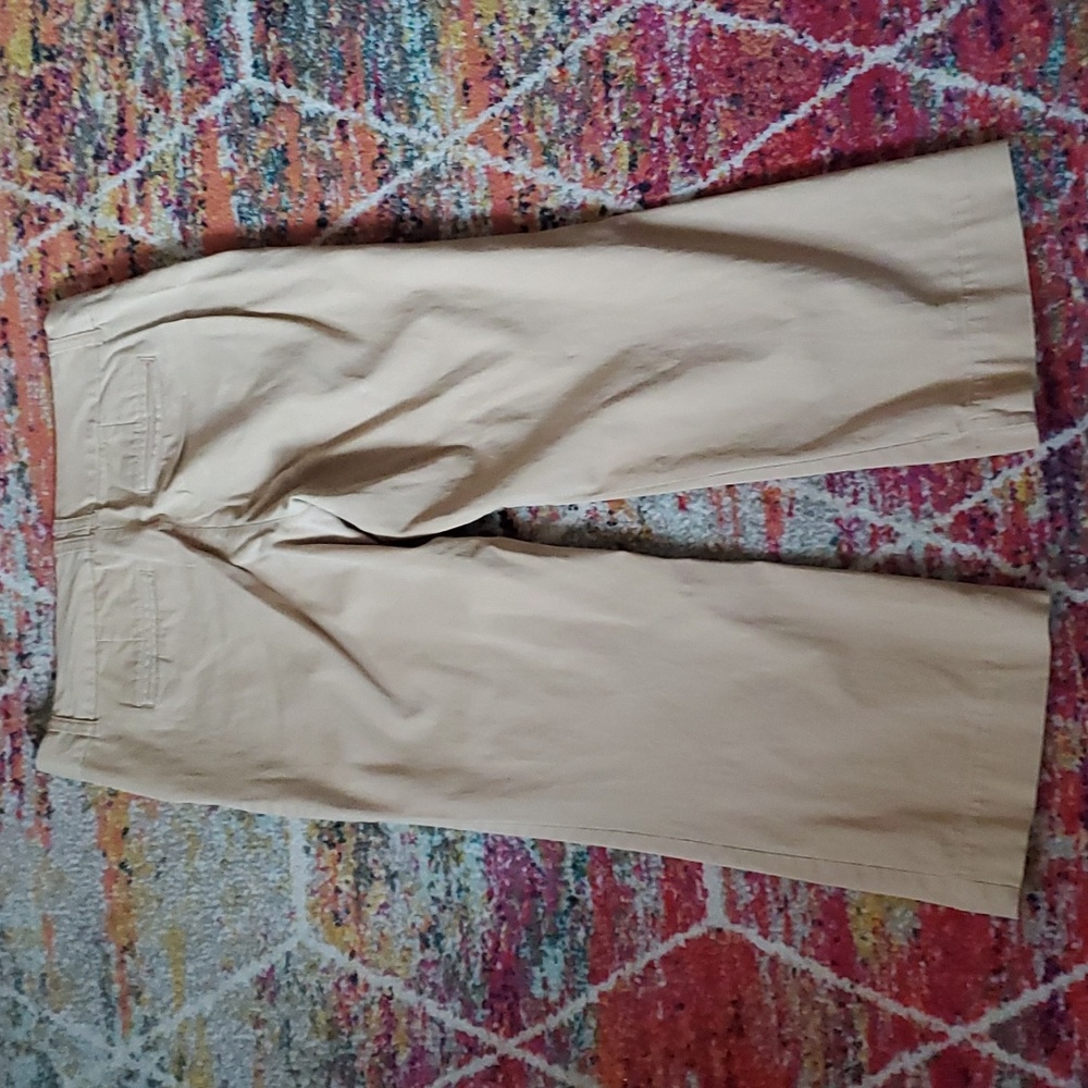 Old Navy Wide Leg Pants in Khaki Tan - Picture 6 of 10